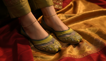 Chamak Mehendi Khussa